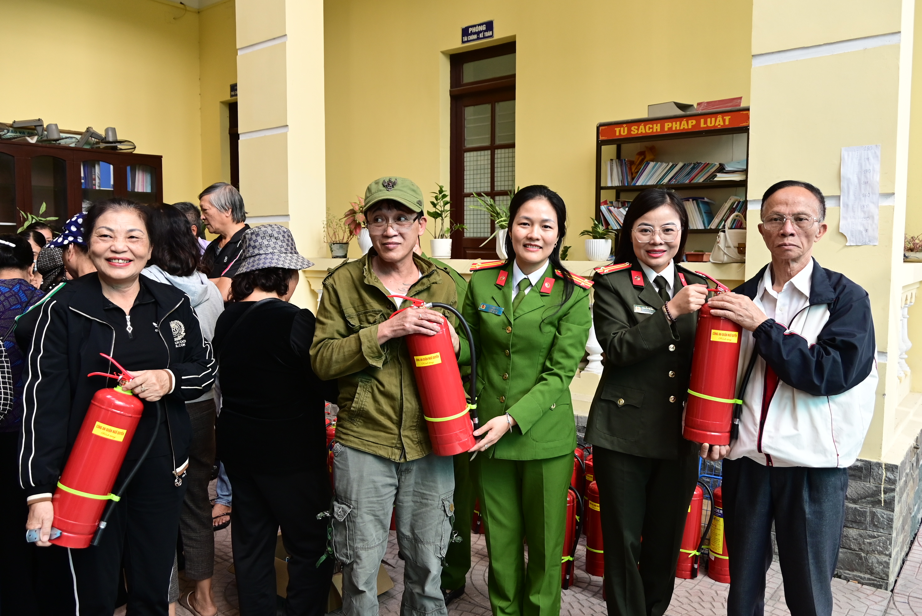 Kiểm tra an toàn phòng cháy chữa cháy tại 905 lượt cơ sở